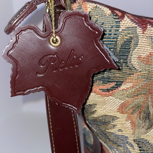 RELICđ Tapestry Bucket Shoulder Bag relic by fossil Messenger with Leaf Charm - Picture 3 of 16